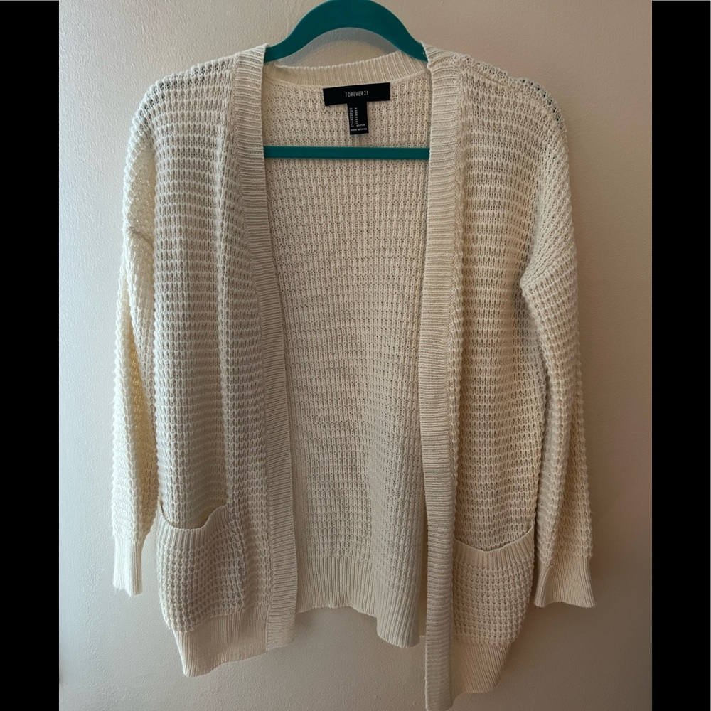 Medium forever 21 waffle open front cardigan off white